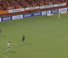 日职联半场：大卫、角田涼太朗破门，横滨水手2-0清水心跳