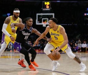 官网赛事-湖人管理层不怕打脸，交易小塔克来纠正去年的错误