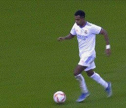 世界赛信息-【西超杯】魔笛+本泽马破门 皇马染红+扑点2比0夺冠