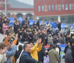 赛事赛程快查-35场战罢！广西“县超”赛事经济数据亮眼