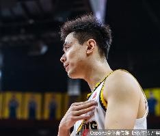 辽宁男篮续约赵继伟后用掉第2个顶薪名额 还剩1个顶薪名额